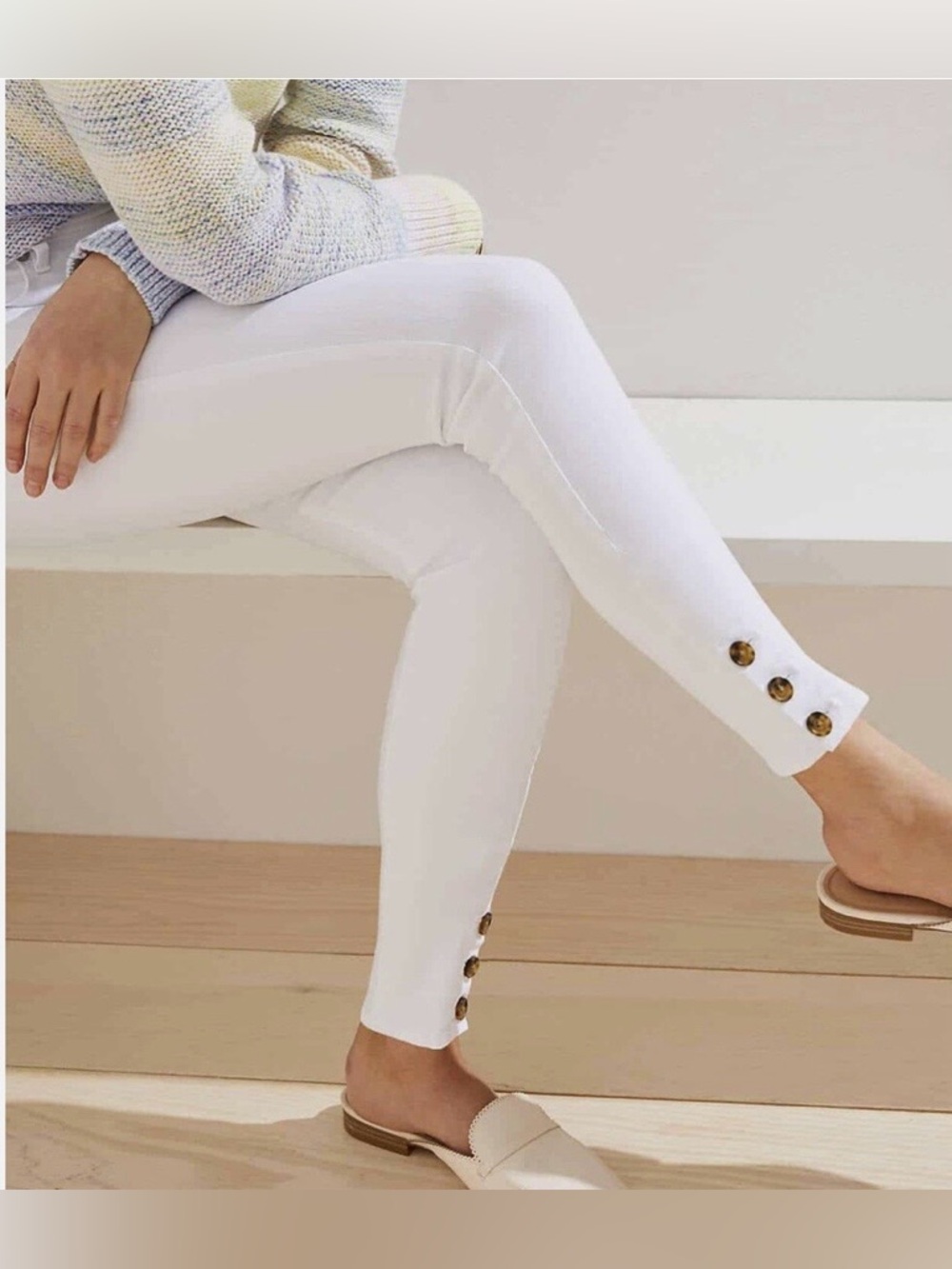 Loft Cropped White Denim Slim Pocket Jeans with Buttons Size 6 (Julie,Curvy)